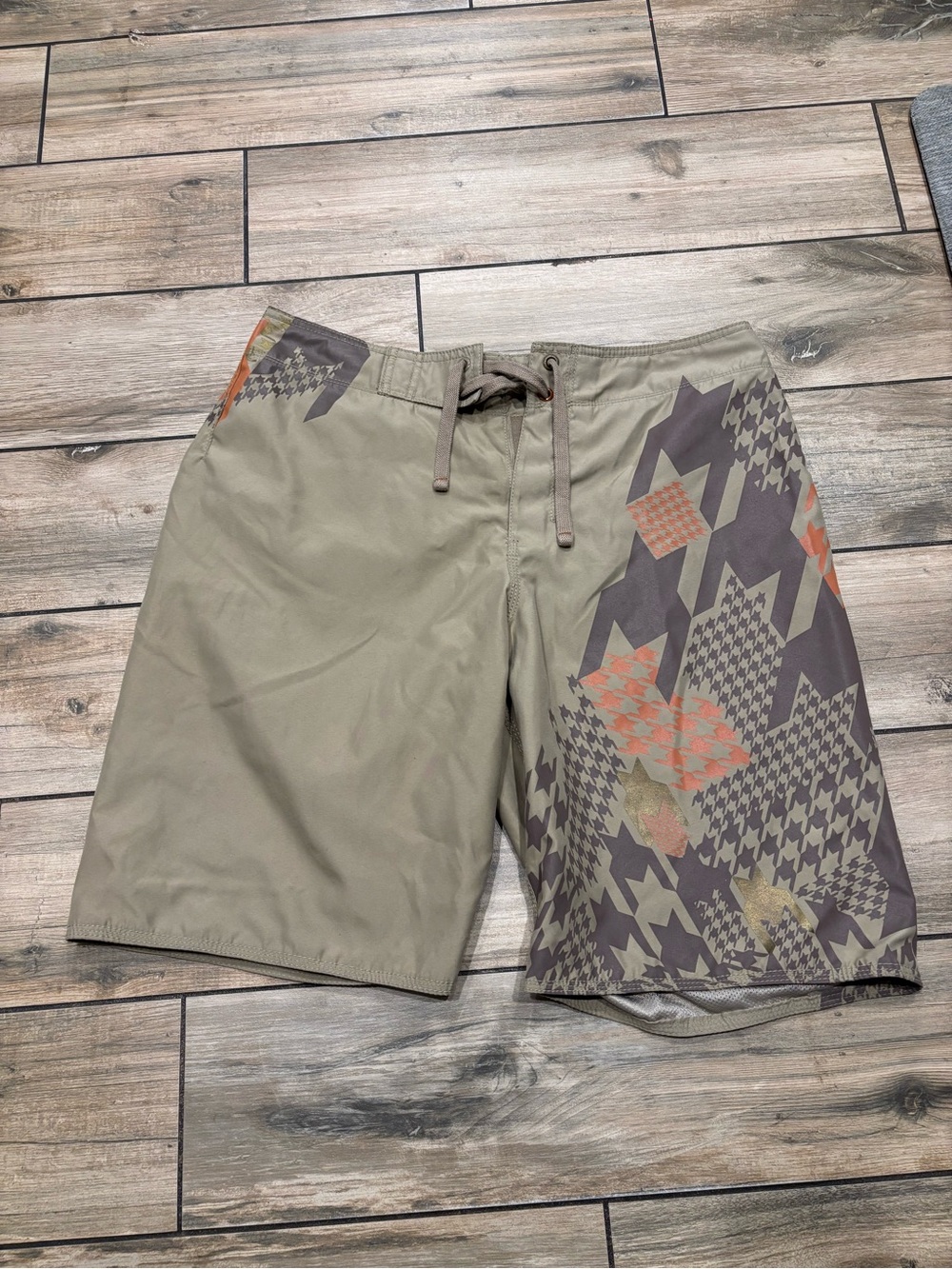 Vintage Y2K Old Navy Geometric Houndstooth Boardshorts Abstract Size M